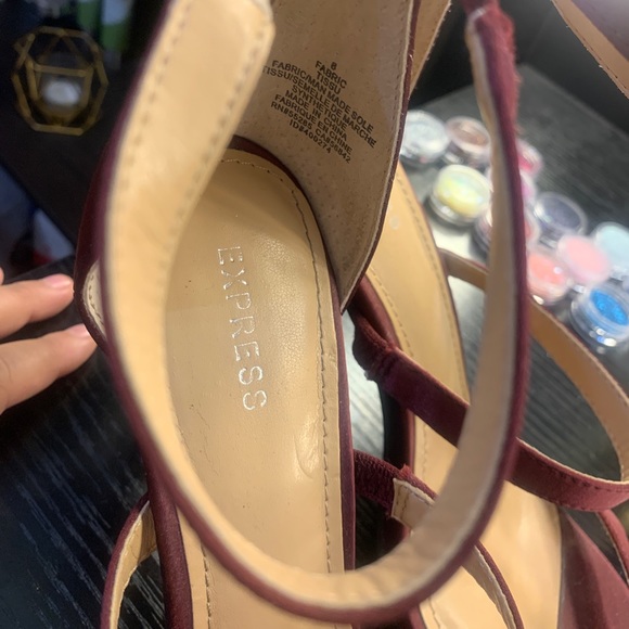 Express heels - Picture 3 of 4